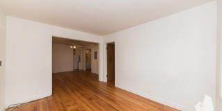 1509 West Barry Avenue Gallery 5