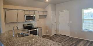 House for Rent near UofA Gallery 17