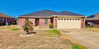 Welcome Home to 2415 Isabelle Dr! Welcome Home to 2415 Isabelle Dr! Gallery 1