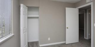 Broadmoor Apartments at West Columbia Gallery 29