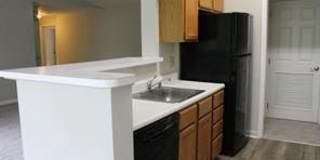 10998 KOMAN Circle Gallery 3