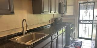 Spacious Rooms! Finished Basement! W/D! Available Now! Gallery 7