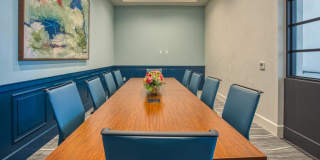 702 E 11th St Gallery 6