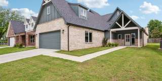 Spacious Home Minutes from Aspen Creek Elementary  Elam Park! Gallery 1