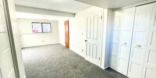 Beautifully updated 3 bedroom 2 bath home in Greeley! Gallery 9
