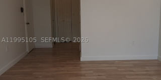 1300 Saint Charles Pl Gallery 10