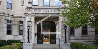 Nice 2 bed steps from Berklee College Gallery 1