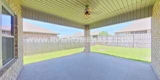 Spacious 4BR/2BA in Redstone Commons – Community Pool, Playground and Dog Park! Gallery 24