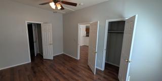 2 bedroom 1 bathroom house in Downtown Edmond with central heat and air and washer/dryer hookup Gallery 7