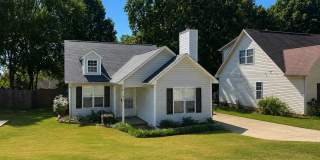 Discover this well-appointed 3-bedroom, 2-bath home in Pineville, NC Discover this well-appointed 3-bedroom, 2-bath home in Pineville, NC Gallery 1