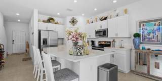 Beautifull Furnished Townhome - Nokomis - 2 Bedroom 2.5 bath plus office -1 Car Garage Gallery 12