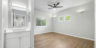 Renovated 6bed/3bath Close to Campus! Gallery 23