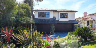 Elevated Living in Newport Heights Gallery 1