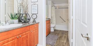 Creekside At Palmer Park Apartments Gallery 34