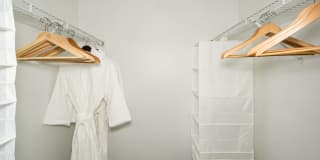 Apres Apartment Homes Gallery 14