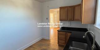 913 Elmwood Gallery 1