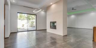 Luxury Summerlin Living in Gated Canyon Crest Community Gallery 11