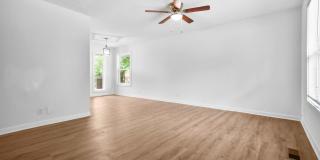 Pet Friendly Three Bedroom! Gallery 3