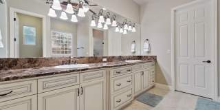 Stunning 3 Bedroom 2.5 Bath Home In Harlan Ranch w/Solar! Gallery 15