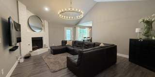 1314 N Fieldstone Avenue Gallery 1