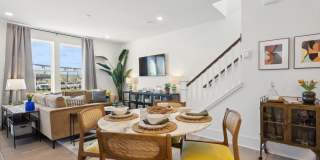 111 E CROMWELL Street Gallery 20