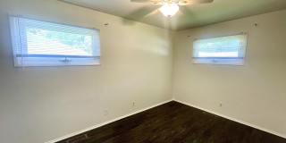 110 N Tyrone Drive Gallery 17