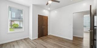 Cottage Court Gallery 87