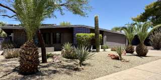 3702 E Paradise Drive Gallery 1