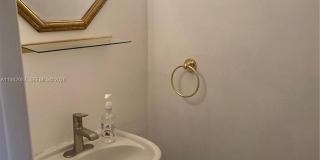 1951 Atlantic Shores Boulevard 20, Hallandale Beach, FL 33009 Gallery 14