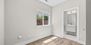Luxury with contemporary style! This 3 bedroom 3.5 bath Condo in the East End Optimist Park Community of Charlotte is a gem! Gallery 3