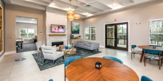 Verso Luxury Apartments Gallery 35