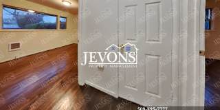 Enjoy the new appliances in this lovely single-family home located in the heart of Tacoma Gallery 28