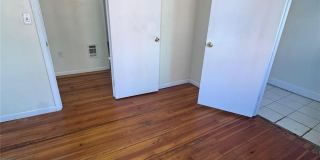 4 Gray Street Gallery 14