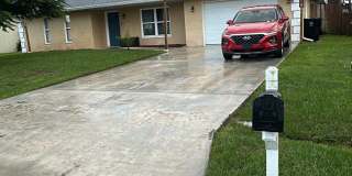 150 SE Duval Avenue Gallery 1