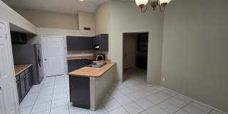 6320 W SHAW BUTTE Drive Gallery 8