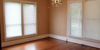 812 Burleson Street Gallery 19