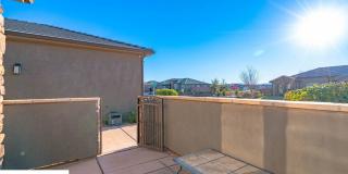 Stunning 2 Bedroom Fully Furnished Home. Community Pool & Mini Golf! Gallery 46