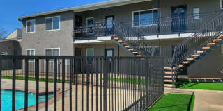 2300 Delaware Street Gallery 16