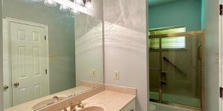 3BD/2BA House Off Perkins between Bluebonnet and Siegen. Gallery 24