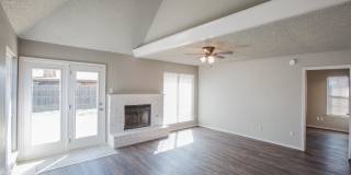 Available to Pre-Lease! Recently Updated 3 Bedroom! Gallery 4