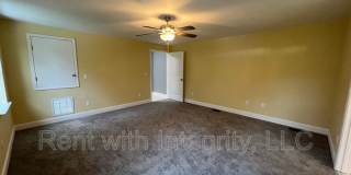 2062 Hollywood Drive Gallery 26