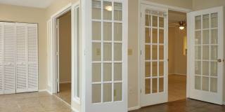 Spacious 2bd 2bth home with bonus Florida room! Gallery 15