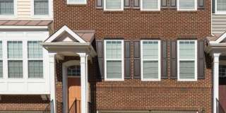 Gorgeous 3 Level Townhome Gallery 1