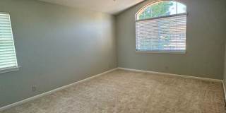 Spacious 2 Bed, 2.5 Bath Home with Loft, Vaulted Ceilings & Private Yard Gallery 15