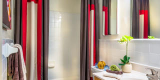 Crystal House Gallery 9