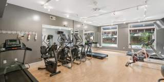 1BR, 1Ba Condo in Walker Square 1BR, 1Ba Condo in Walker Square Gallery 35