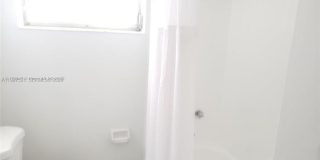 3040 SW 77th Ct Gallery 26