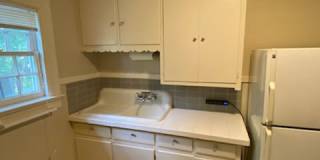 329-A Cloverdale Road Gallery 10