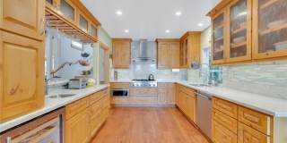9720 Baden Gallery 24