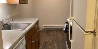 19) 8544 Phinney Gallery 6